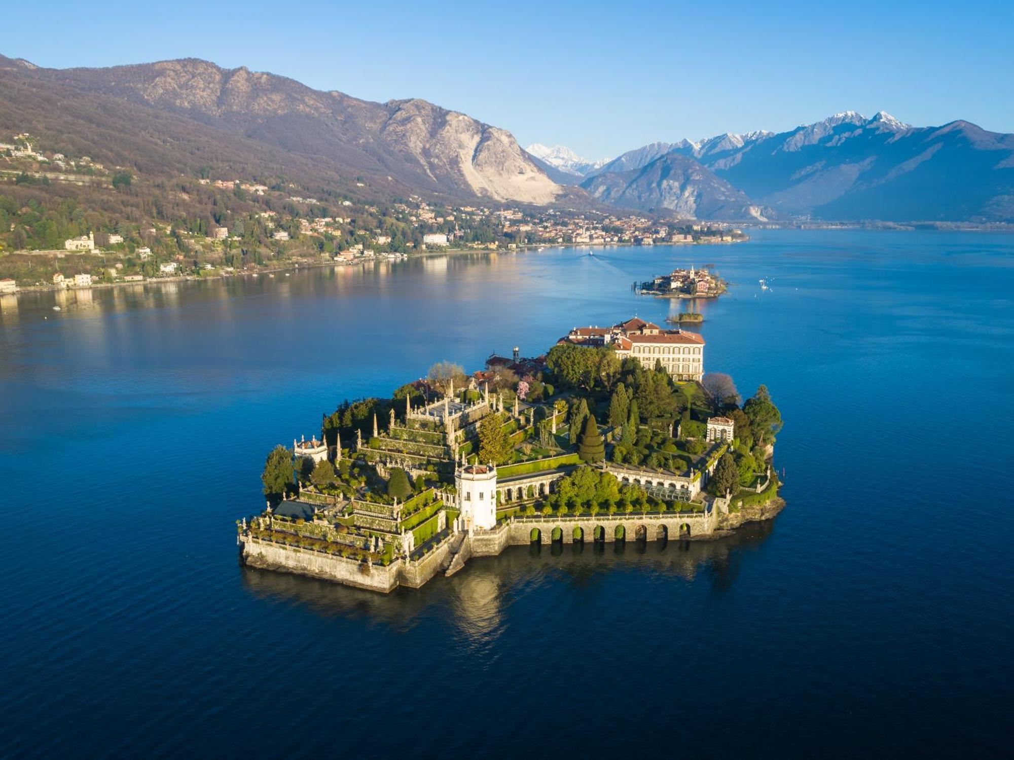 Isa Center - Leonardo Accademy - Mxp - Lakes Sesto Calende Kültér fotó